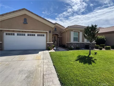 Exterior - 10927 Katepwa St, Apple Valley, CA 92308 photo 3 of 13