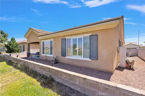 Exterior - 10927 Katepwa St, Apple Valley, CA 92308 photo 8 of 13