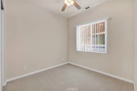 Bedroom - 10461 Bridge Hvn, Apple Valley, CA 92308 photo 3 of 4
