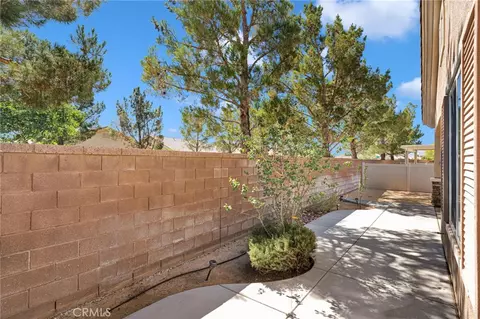 Exterior - 10461 Bridge Hvn, Apple Valley, CA 92308 photo 6 of 6