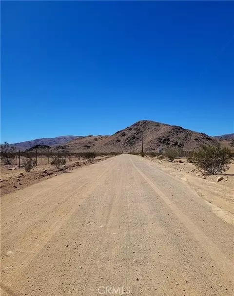 800 Chrysolite St, Lucerne Valley, CA 92356