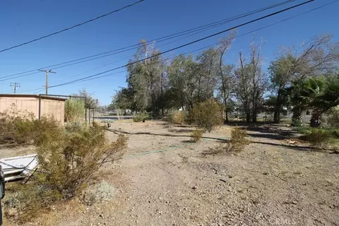 Exterior - 33713 1st St, Daggett, CA 92327 photo 11 of 13
