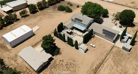 View/Area - 11631 Whitehaven, Oak Hills, CA 92344 photo 7 of 8
