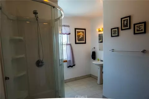 Bath - 11631 Whitehaven, Oak Hills, CA 92344 photo 5 of 8