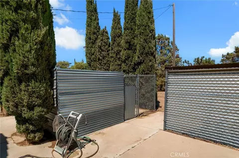Exterior - 11631 Whitehaven, Oak Hills, CA 92344 photo 6 of 12