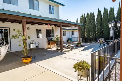 Exterior - 11631 Whitehaven, Oak Hills, CA 92344 photo 6 of 12