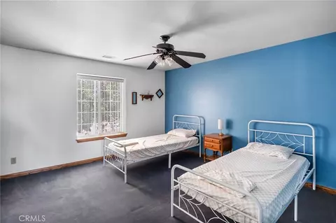 Bedroom - 11631 Whitehaven, Oak Hills, CA 92344 photo 8 of 9