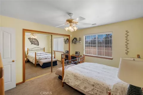 Bedroom - 11631 Whitehaven, Oak Hills, CA 92344 photo 2 of 9