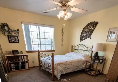 Bedroom - 11631 Whitehaven, Oak Hills, CA 92344 photo 7 of 12