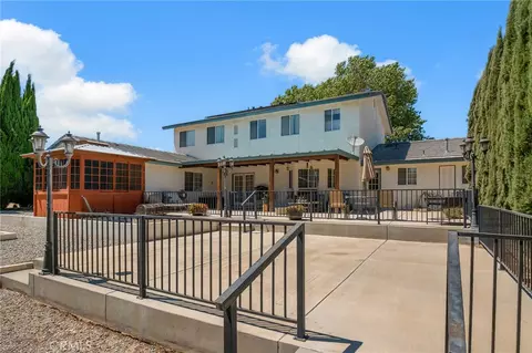 Exterior - 11631 Whitehaven, Oak Hills, CA 92344 photo 9 of 12