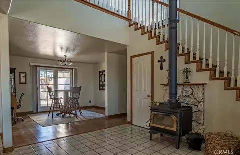 Entry Way - 11631 Whitehaven, Oak Hills, CA 92344 photo 2 of 4