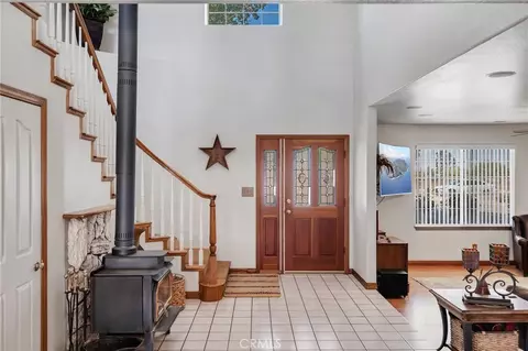 Entry Way - 11631 Whitehaven, Oak Hills, CA 92344 photo 1 of 4