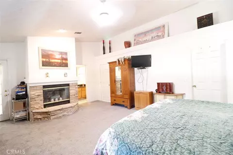 Bedroom - 17831 Pitache St, Hesperia, CA 92345 photo 6 of 8