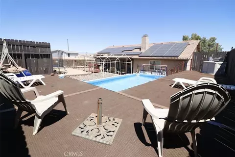 Exterior - 17831 Pitache St, Hesperia, CA 92345 photo 16 of 19