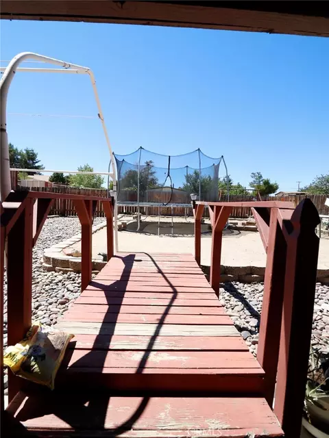 Exterior - 17831 Pitache St, Hesperia, CA 92345 photo 10 of 19