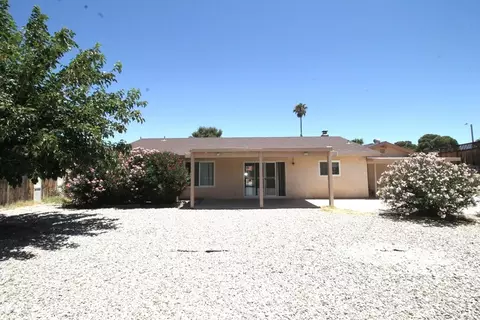 Exterior - 28 Barcelona Ct, Barstow, CA 92311 photo 5 of 8