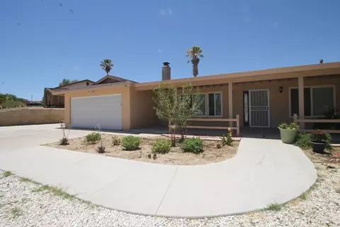 28 Barcelona Ct, Barstow, CA 92311