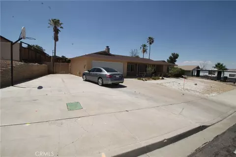 28 Barcelona Ct, Barstow, CA 92311