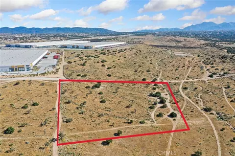 0 Cedar St, Oak Hills, CA 92344
