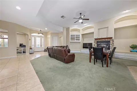 Living - 12771 Cedar, Hesperia, CA 92344 photo 2 of 2