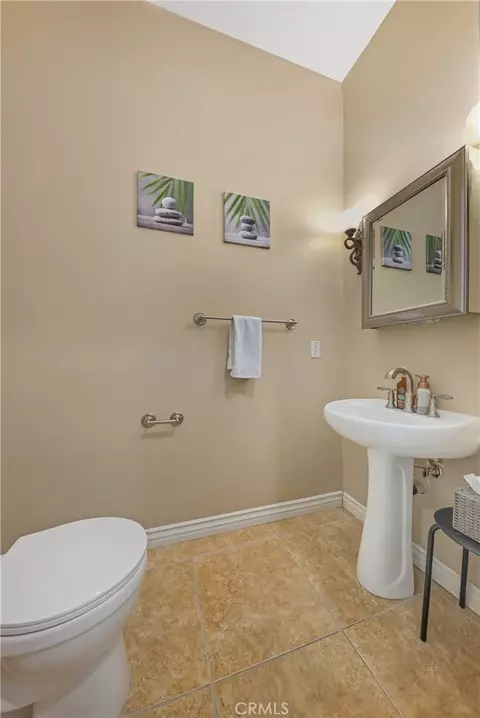Bath - 12771 Cedar, Hesperia, CA 92344 photo 6 of 8