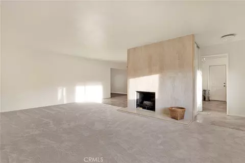 Living - 15177 Mendota, Apple Valley, CA 92307 photo 2 of 8