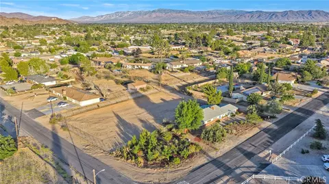 View/Area - 15177 Mendota, Apple Valley, CA 92307 photo 7 of 10