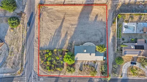 View/Area - 15177 Mendota, Apple Valley, CA 92307 photo 8 of 10