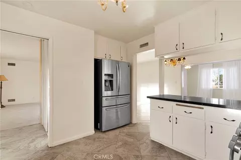 Kitchen - 15177 Mendota, Apple Valley, CA 92307 photo 3 of 3