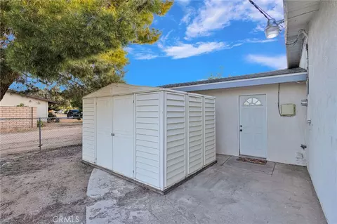 Exterior - 15177 Mendota, Apple Valley, CA 92307 photo 5 of 7