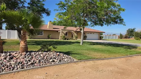 21671 Standing Rock, Apple Valley, CA 92307