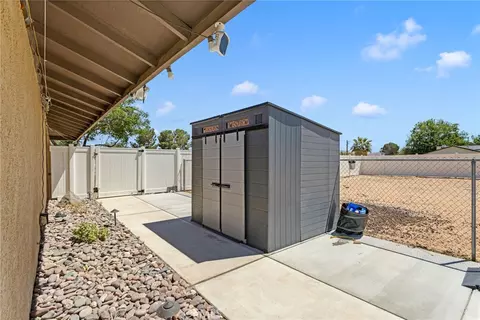 Exterior - 21671 Standing Rock, Apple Valley, CA 92307 photo 5 of 14