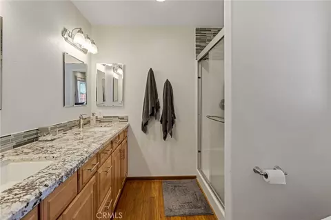 Bath - 21671 Standing Rock, Apple Valley, CA 92307 photo 2 of 5