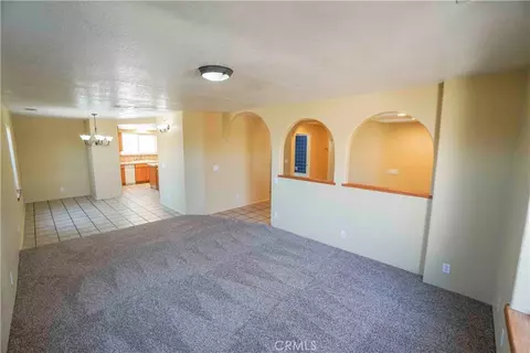 Living - 18633 Kamana, Apple Valley, CA 92307 photo 3 of 9