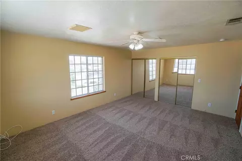 Bedroom - 18633 Kamana, Apple Valley, CA 92307 photo 3 of 4