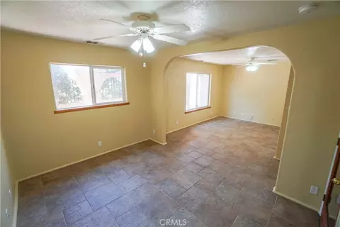 Living - 18633 Kamana, Apple Valley, CA 92307 photo 8 of 9