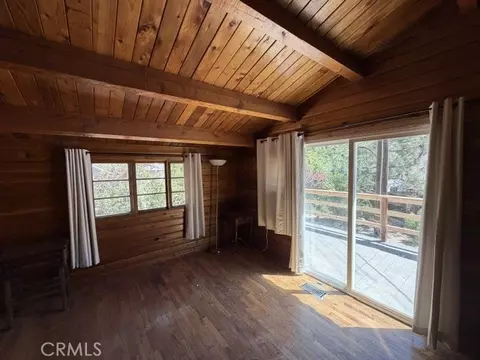 531 Mountain Vw, Wrightwood, CA 92397 photo 4