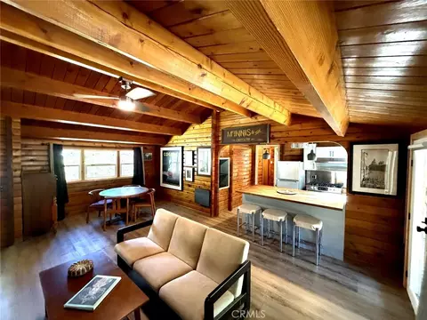 531 Mountain Vw, Wrightwood, CA 92397