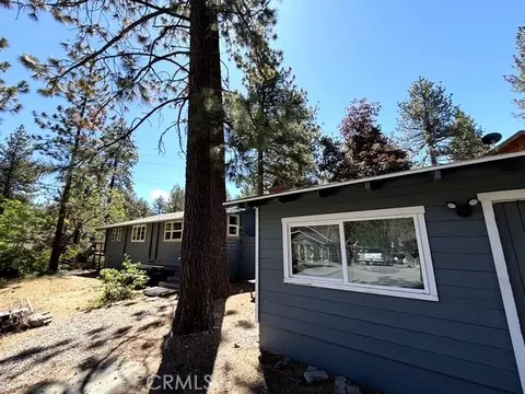 Exterior - 531 Mountain Vw, Wrightwood, CA 92397 photo 3 of 4