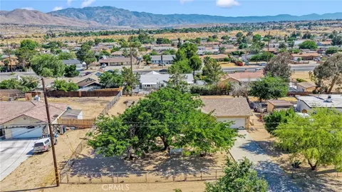 View/Area - 19147 Yucca St, Hesperia, CA 92345 photo 3 of 4