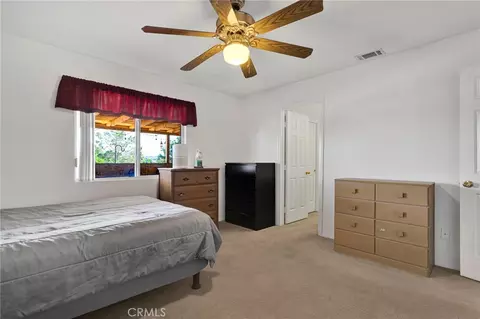 Bedroom - 19147 Yucca St, Hesperia, CA 92345 photo 3 of 5