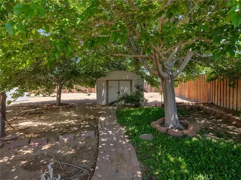 Exterior - 21693 Wren, Apple Valley, CA 92308 photo 3 of 9