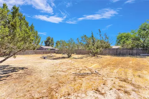 Exterior - 7335 Dayton Ave, Hesperia, CA 92345 photo 7 of 9