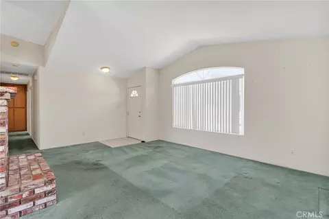 Living - 7335 Dayton Ave, Hesperia, CA 92345 photo 5 of 6