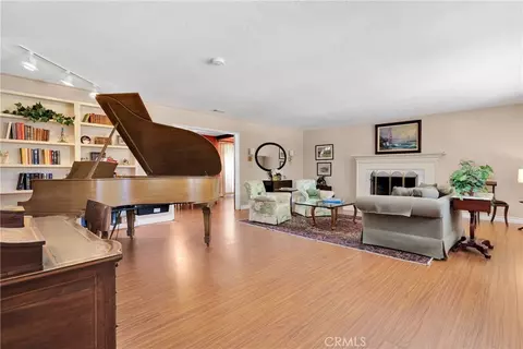 Living - 19955 Chickasaw Rd, Apple Valley, CA 92307 photo 1 of 6