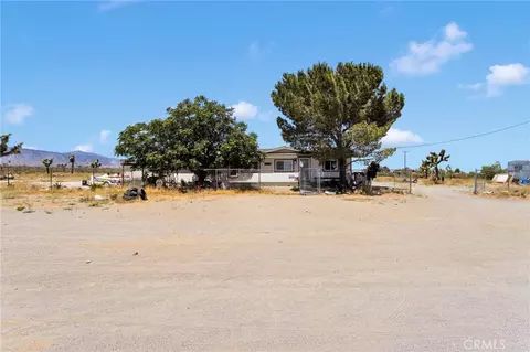 12352 Nugget, Phelan, CA 92371 photo 5