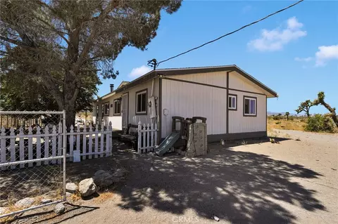 12352 Nugget, Phelan, CA 92371 photo 3