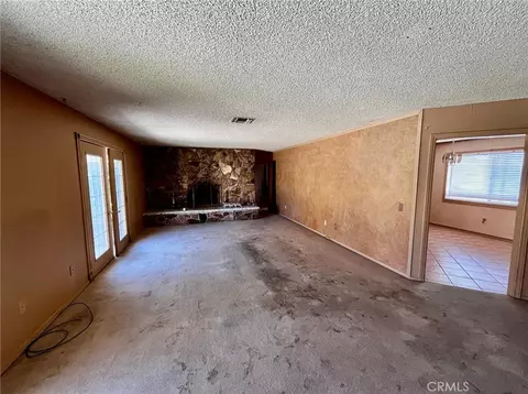 Living - 29690 Palermo St, Barstow, CA 92311 photo 3 of 4
