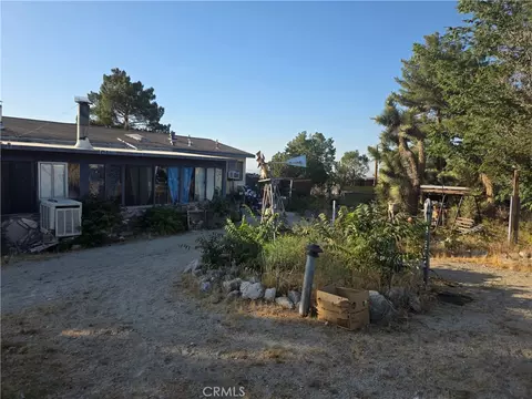 10623 Desert Vw, Pinon Hills, CA 92372
