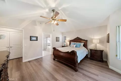 Bedroom - 11574 Mountain Mdw, Apple Valley, CA 92308 photo 4 of 5